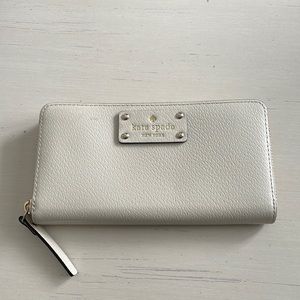 Kate Spade Zip Wallet